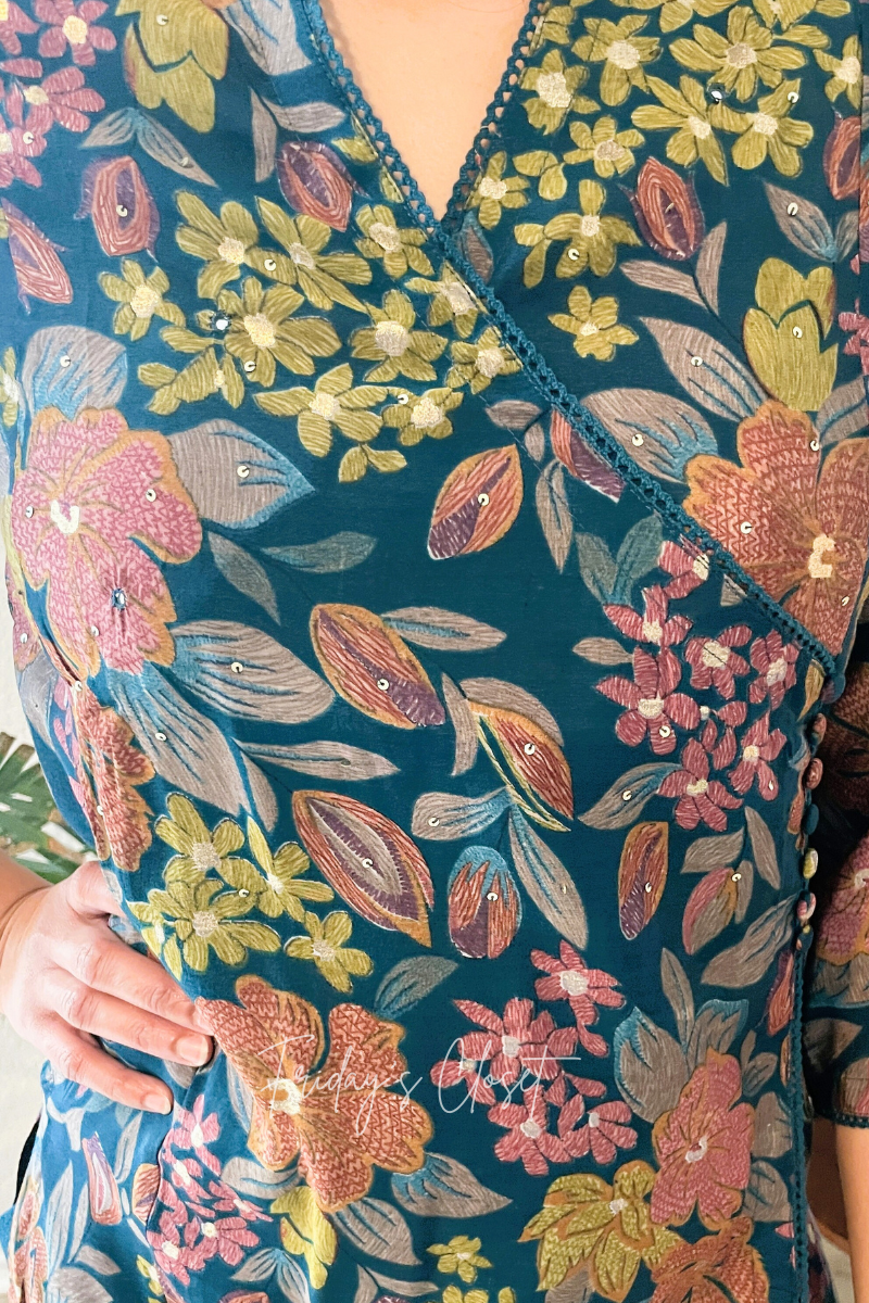 Floral Faux Anghrakh Kurta Set for Elegant Traditional Style