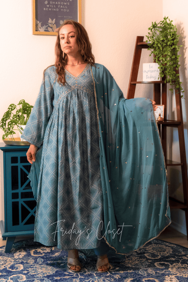 emerald-green-embroidered-festive-suit