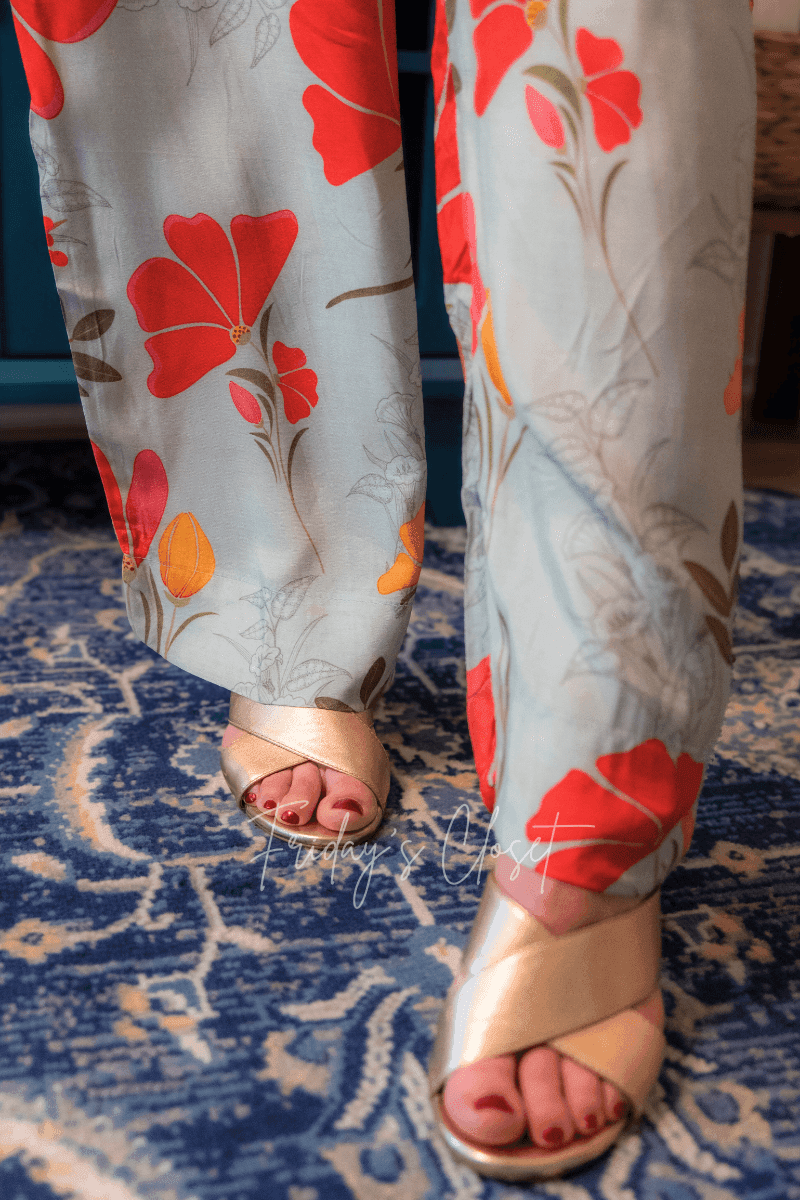 Floral blue printed Kurta Set - Friday's Closet